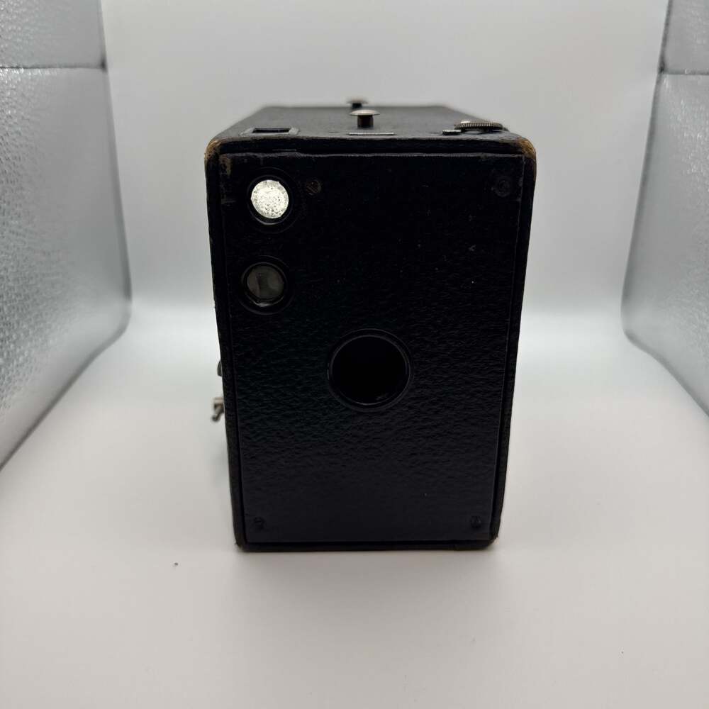 Vintage Kodak No. 2A Brownie Model B Box Camera